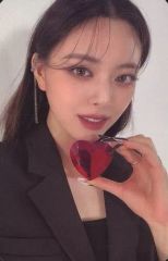 ITZY YUNA ユナ CHECKMATE直筆サイン入り ポストカード US - メルカリ