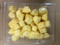【大特価】パイナップル！ジュワリーパイン7kg（1玉500g前後12〜16個程） 大特価】パイナップル！ジュワリーパイン7kg（1玉500g前後12〜16個程