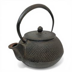 USED品 南部雲南堂鍋元造 15型丸平形アラレ 鉄瓶 南部鉄瓶 南部