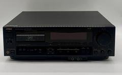 AKAI & DIATONE A&D カセットデッキ GX-Z9100 アカイ - メルカリ