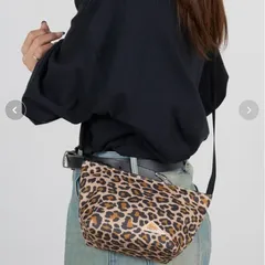 新品　KELTY　ケルティ　ES MINI USUAL POUCH ボディバッグ ミニバッグ  ゴールド　レオパード　ランニング アウトドア カジュアル スポーティー 2026年春夏