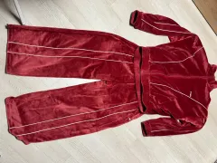 (ユニセックス)NERDY バーガンディツアーベルベット トレーナー セットアップ トップスL ボトムスM