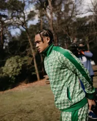 プーマ モノグラム トラックスーツ セットアップ 出品