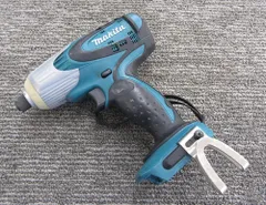 マキタ makita TS130D ソフトインパクトドライバー【リライズ野田愛宕店】【中古】管理番号：2400010113482 makita マキタ 14.4V 3.0Ah専用 充電式インパクトドライバ バッテリ1個