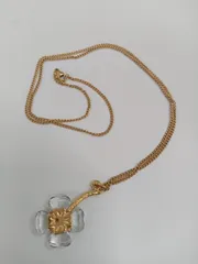 SWAROVSKI　フラワー　モチーフ　ネックレス