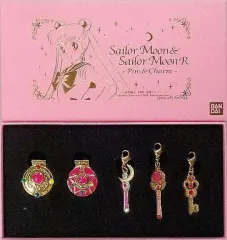 【中古】その他雑貨(キャラクター) セーラームーン＆セーラームーンR ピンズ＆チャーム(5個セット) 「美少女戦士セーラームーン」 プレミアムバンダイ限定