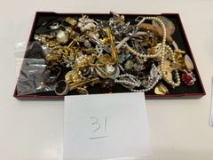 ジャンク】アクセサリーまとめ売り1.4kg - メルカリ