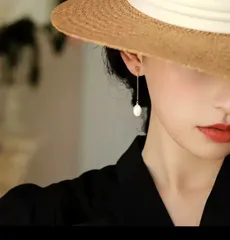 パールイヤリング ノンホール 流れるチェーン 揺れる ロングイヤリング 痛くない シリコン付き 上品 夏 レディース