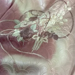 付下げ 刺繍 青海波の地紋 ぼかし染 綸子 紋無し 正絹 着物 MK-6462