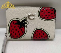 新品 未使用 コーチ COACH タビー いちご柄 財布 黒 - メルカリ
