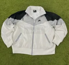 ナイキ ヴィンテージ ウィンドブレーカー 白/ブラック