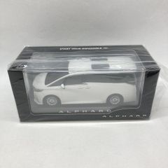 アルファード ミニカー（1/30） 新品未開封2台セット（202 089