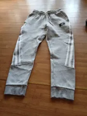 アディダス グレー 3本線 トレーナー ズボン