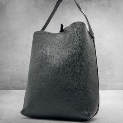 Archive Leather Ergo Hobo Bag Black 2695 - メルカリ