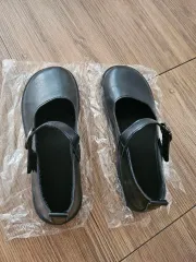 ブラック靴 メリージェーンスタイル