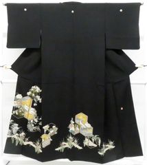 お値下げ‼️5896△黒留袖「鳥獣戯画・刺繍」小柄な方向き142〜152cm 