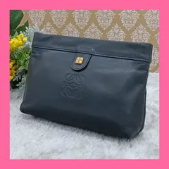 《 LOEWE 》　ロエベ　ポーチ　アナグラム　バネ式開閉　小物入れ　メイクポーチ　本革　ブラック　送料無料・匿名配送・最短即日発送いたします！　360