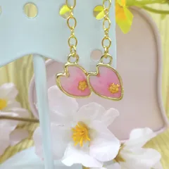 桜のピアス①[レジン/一点もの/ピアス/桜/花びら]