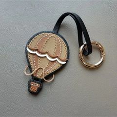 genten × スティグ・リンドベリ コラボ チャーム 船とクジラ - メルカリ