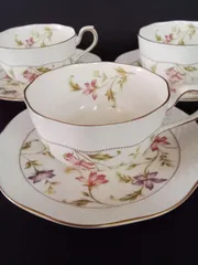 NARUMI  花柄カップ&ソーサー　3客