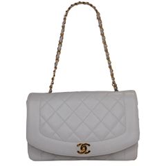 CHANEL ホーボーバッグ キャビアスキン AS3690 ミドルサイズ 23P 