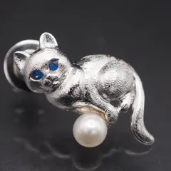 V443 ピンブローチ 猫 キャット シルバーカラー デザイン ラペルピン
