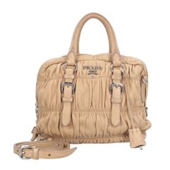 PRADA プラダ ギャザー ホワイト フラップ ショルダーバッグ - メルカリ