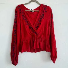H&M DIVIDED　エイチアンドエスディバイデッド　刺繍入りブラウス　レッド　EUR40サイズ　〇□・〇◇のサムネイル