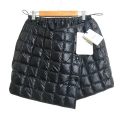 新品同様 MONCLER モンクレール 23年 GONNA ダウン入り キルティング ラップスカート 巻きスカート ミニスカート I10932D00001 ブラック サイズ42 レディースのサムネイル