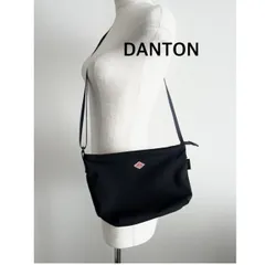 ★DANTON　ダントン　ショルダーバッグ　ブラック　黒　肩掛け　ロゴ　カジュアル　お出掛け　送料込み   6463988
