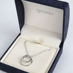 23193✨タサキ ネックレス 5粒パール シルバー ケース付き - メルカリ