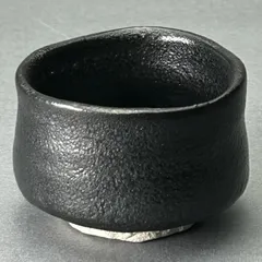 松浦真哉／鬼瀬戸黒茶碗／B34 松浦真哉／鬼瀬戸黒茶碗／B34 白磁 撫で四方形 徳利 酒器 古美術