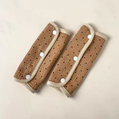 【2枚セット】 よだれカバー 抱っこ紐用 吸水 速乾 コットン100％ 通気性 柔らかい リバーシブル 可愛い 吸水性 ボタン ガーゼ よだれ カバー 抱っこ紐用 ベビーカー かわいい よだれパッド 丸洗い  洗濯機 衛生的 吸汗 優しい スナップボタン 簡単