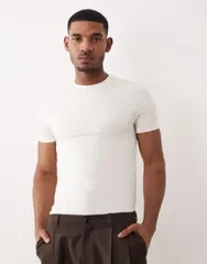 エイソス メンズ トップス Tシャツ ASOS DESIGN essentials muscle fitshirt in cream Coconut milk クリーム