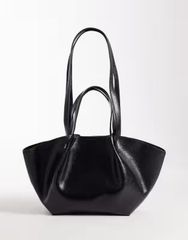 新品未使用】ISOLÉ （アイソル）黒 レザートートバッグ - メルカリ
