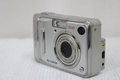 Polaroid PDC 3070 コンパクトデジタルカメラ ジャンク扱い - メルカリ