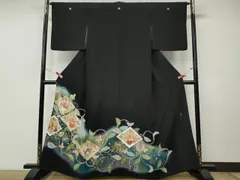 平和屋着物●京友禅の第一人者　松井青々　黒留袖　駒刺繍　菱花唐草舞蝶文　暈し染め　金銀彩　正絹　逸品　CABE7095ut