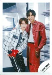 SnowMan 24年BREAKOUT/君は僕のものオフショット 向井康二/目黒蓮 公式写真 *1枚