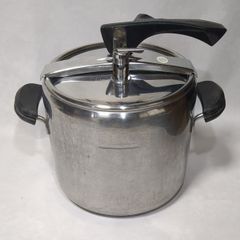 45年前の廃盤商品　レア品　LAGOSTINA 圧力鍋 ステンレススチール 45年前の廃盤商品レア品LAGOSTINA 圧力鍋ステンレススチール|mercari