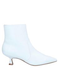 スチュアート ワイツマン レディース シューズ ブーツ・レインブーツ STUART WEITZMAN ショートブーツ White ホワイト