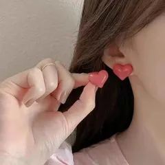 ピアス レディース ハート 可愛い 韓国風 シンプル おしゃれ フェミニン 小ぶり カジュアル 個性デザイン デート 女子会 お出かけ 通勤 日常使い 春 夏 人気アクセサリー