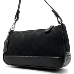 極美品● COACH コーチ ハンドバッグ ワンショルダー アクセサリーポーチ シグネチャー ロゴ チャーム キャンバス レザー ブラック