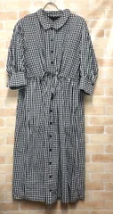 【中古】 agnes b. アニエスベー ギンガムチェックワンピース 5994WV73 ブラック×ホワイト 40 111451836のサムネイル