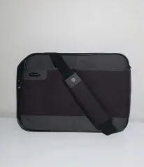 サムソナイト拡張型書類バッグ