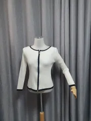 白 ツーウェイ ジップアップニット