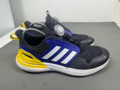 アディダス スニーカー 240mm