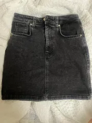 在庫処分) ZARA ブラックデニム スカート 出品 ㅠㅜㅜ