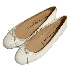 良品 FABIO RUSCONI ファビオルスコーニ パテントレザー リボン フラット パンプス バレエシューズ サイズ38 25cm ホワイト レディース 古着 中古 USED