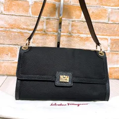 (超美品) Ferragamo(フェラガモ)ハンドバッグ ナイロン 肩掛け ブラック