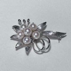 MIKIMOTO シルバーパールリーフブローチ - メルカリ